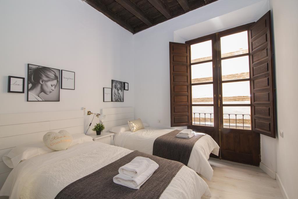 Zahira Suites Гранада Екстериор снимка